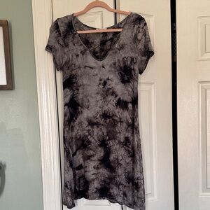 Tie-Dye Black and Gray Women's Top